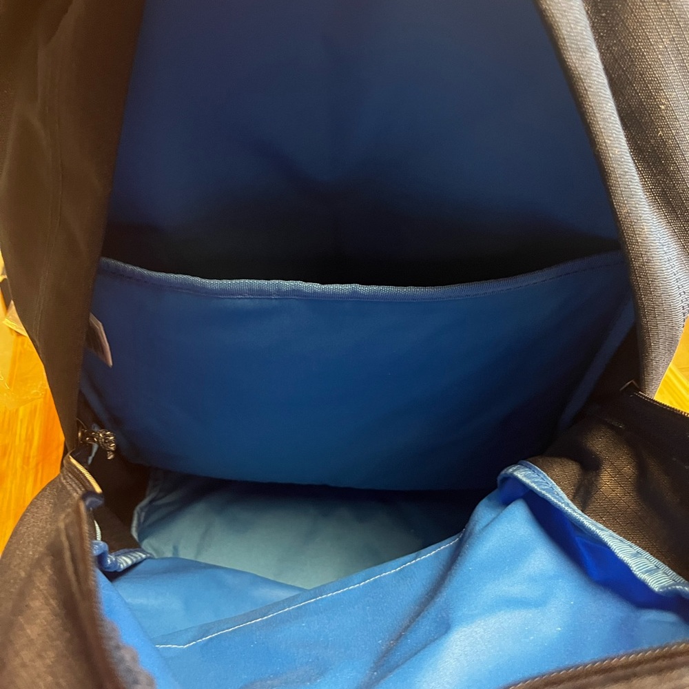 Columbia Backpack - Picture 7 of 16